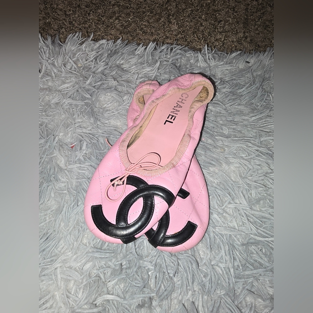 CHANEL Pink Flats with Black Logo